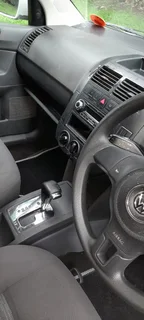 2015 Volkswagen Polo Vivo Hatch 1.4 GP LINE AUTOMATIC. LOW KMS.