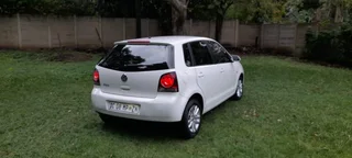 2015 Volkswagen Polo Vivo Hatch 1.4 GP LINE AUTOMATIC. LOW KMS.