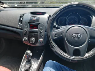 2012 Kia Cerato 1.6 EXECUTIVE. 4-Door AUTOMATIC.