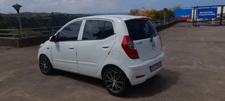 2012 Hyundai i10 1.2 GLS AUTOMTIC. LOW KMS. IMMACULATE CONDITION.