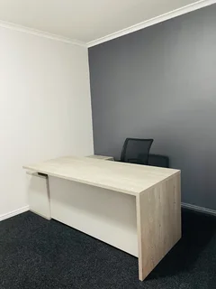 CUSTOM MADE MANAGEMENT OFFICE DESK