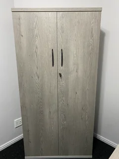 CUSTOM MADE MANAGEMENT OFFICE DESK