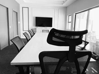 10 SEATER BOARDROOM TABLE