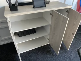 10 SEATER BOARDROOM TABLE