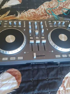 Numark Mixtrack pro