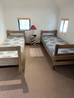2x Single beds and mattresses