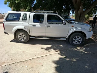 Nissan Np300 for sale!!!