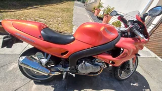 2002 TRIUMPH SPRINT 955CC