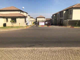 Ground, 2 Bedr, Bathr, O/Plan lounge-kitch, Secure complex, 2 meter wall,