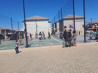 Ground, 2 Bedr, Bathr, O/Plan lounge-kitch, Secure complex, 2 meter wall,