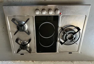Defy Petit Chef multi function Oven and Whirlpool electric &amp; gas plates