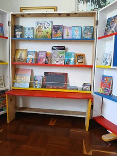 Book Shelf/Liabary/Chalk Board