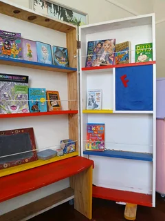 Book Shelf/Liabary/Chalk Board