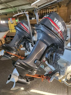 2 x 40 Yamaha Motors