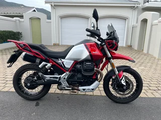 2024 Moto Guzzi V85TT