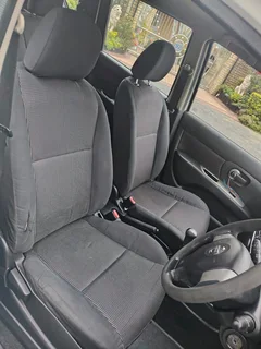 2010 MODEL - NISSAN LIVINA 1.6i X-Gear 