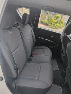 2010 MODEL - NISSAN LIVINA 1.6i X-Gear 