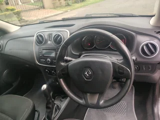  2015 MODEL - RENAULT SANDERO 900T DYNAMIQUE 