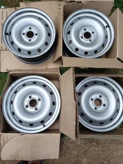 NP200 rims