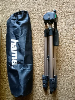 Camera tripod - Hama