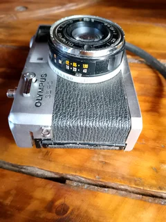 Olympus 35 RC Rangefinder Kit with Flash and 2x Brand New Kodak Gold Film (Sealed!)