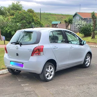 AUTO Yaris T3 Spirit