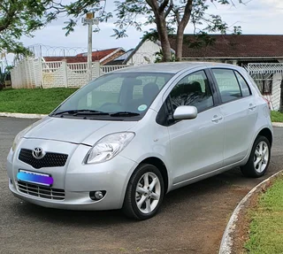 AUTO Yaris T3 Spirit