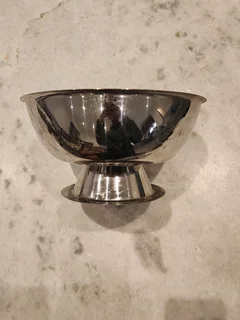 metal fruit bowl