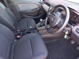 2024 Renault Clio 1.0 T Life 5Dr