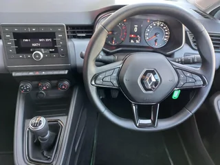 2024 Renault Clio 1.0 T Life 5Dr