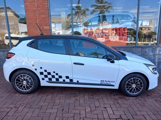 2024 Renault Clio 1.0 T Life 5Dr