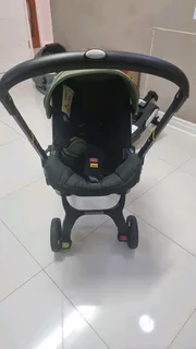 Doona carseat stroller isofix