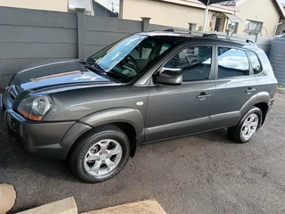 2008 Hyundai Tucson 2.0 manual