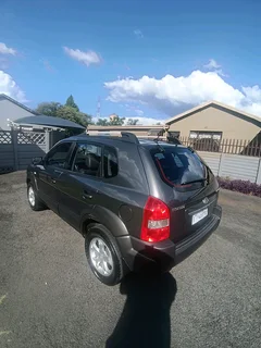 2008 Hyundai Tucson 2.0 manual