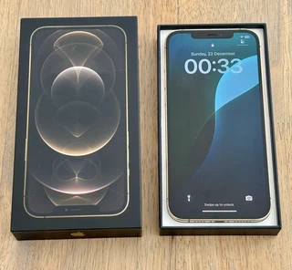 Apple iPhone 12 Pro Max 256GB in Gold