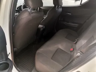 2020 Toyota C-HR Hatchback 1.2 Plus