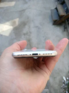 iPhone SE 3rd gen with 128gb storage