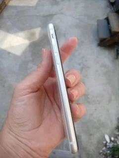 iPhone SE 3rd gen with 128gb storage