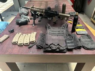 Tippmann tmc paintball gun and acc