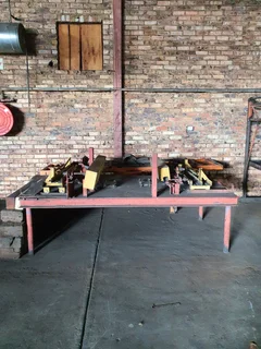 Drill table machine.