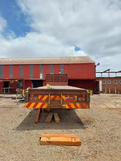 1978 Oshkosh 16T Double axle.