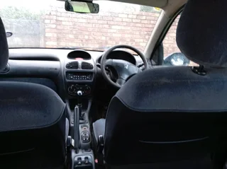 2002 Peugeot 206 Hatchback for sale as non runner read ad.
