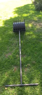 Lawn spike aerator