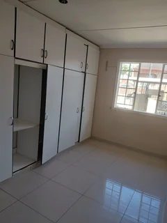 3 bedroom House for let phoenix Northcroft unit 13