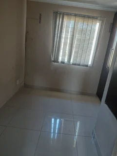 3 bedroom House for let phoenix Northcroft unit 13