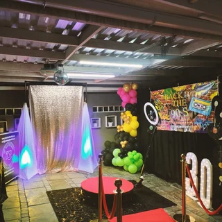360 spin booth!