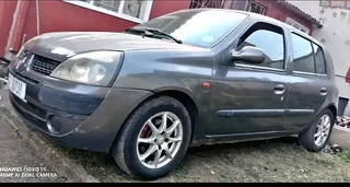 2006 Renault Clio Hatchback stripping or complete body with papers