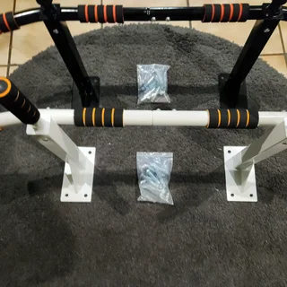 Heavy Duty Wall Mounted Multi Grip Pull Up Bar for Sale!