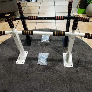 Heavy Duty Wall Mounted Multi Grip Pull Up Bar for Sale!