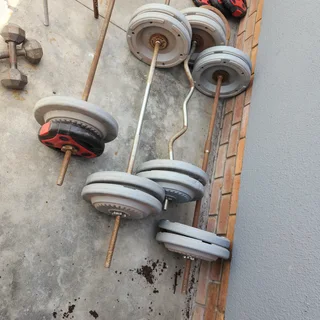 35kg Gym Bar and Weights Set for Sale! R600 per bar with weights.